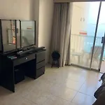 Suite En Torres Gemelas A Pie De Playa 611