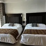 Suite En Torres Gemelas A Pie De Playa 611
