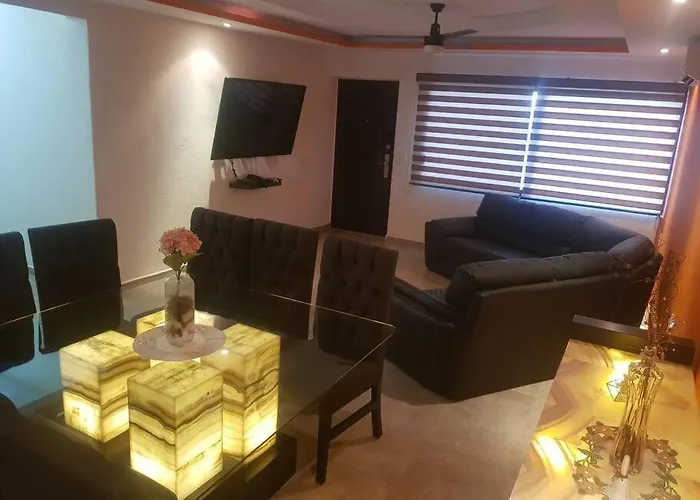 Departamento En Zona Dorada De Acapulco
