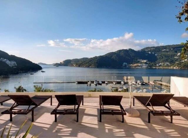 En Cabo Marques Diamante, Departamento Con Vistas Al Mar Y Atardeceres Espectaculares, Cerca Esta La Playa Al Nivel De La Caseta Del Condominio De Pto Marquez, Enfrente, Wifi, Restaurante, Albercas, 6 Personas Apartment