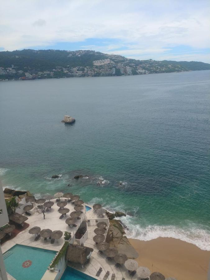 En Torres Gemelas A Pie De Playa 611