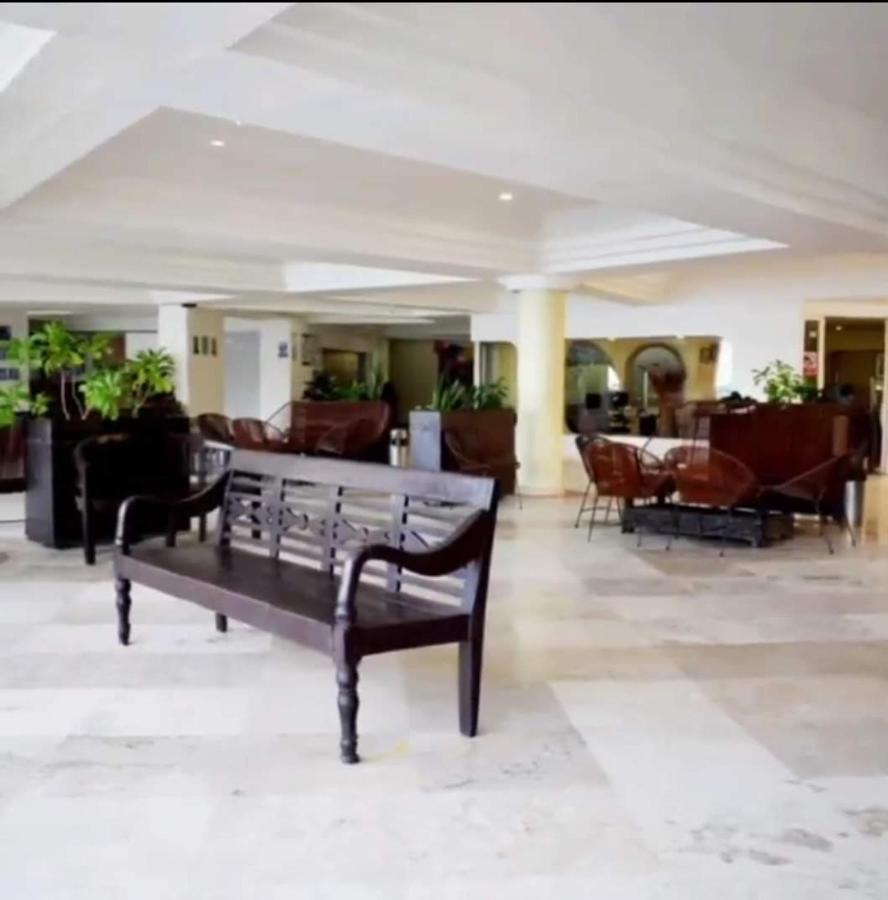 Aparthotel En Torres Gemelas A Pie De Playa 611