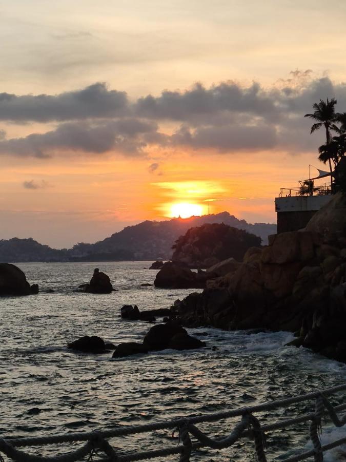 En Torres Gemelas 2812 Sur Aparthotel Acapulco