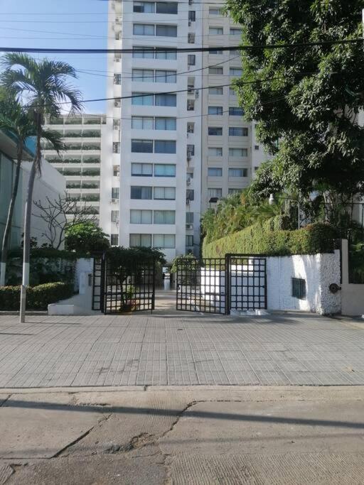 Departamento De Lujo En La Bahia De *