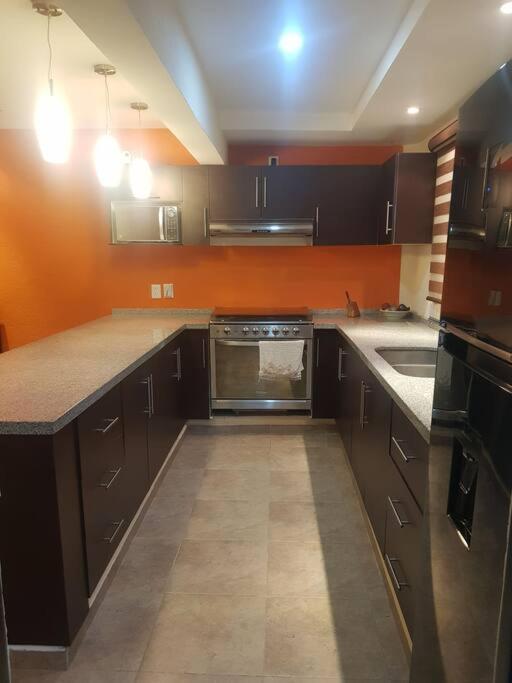 Departamento En Zona Dorada De Apartamento *