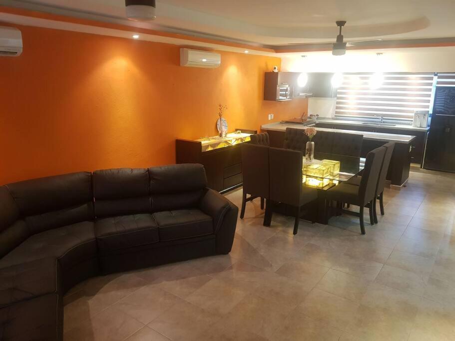 Departamento En Zona Dorada De Apartamento