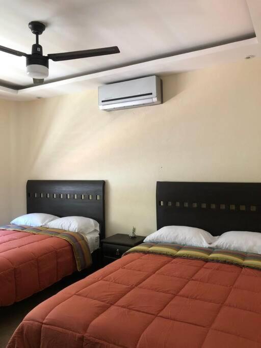 Departamento En Zona Dorada De