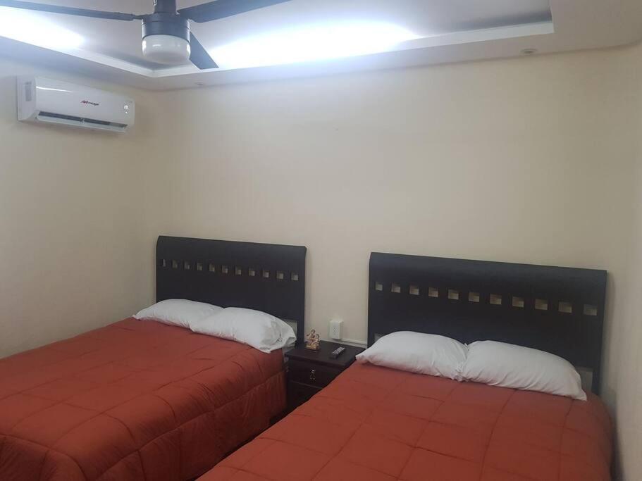 Departamento En Zona Dorada De