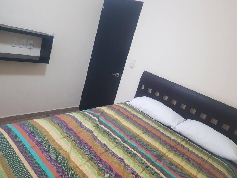 Apartamento Departamento En Zona Dorada De *
