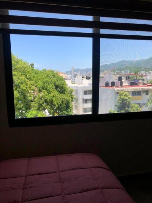 Departamento En Zona Dorada De * Acapulco