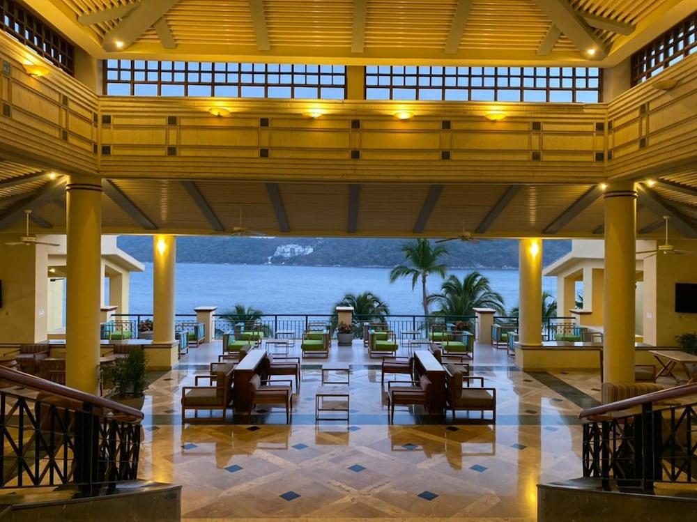 Camino Real Diamante Acapulco