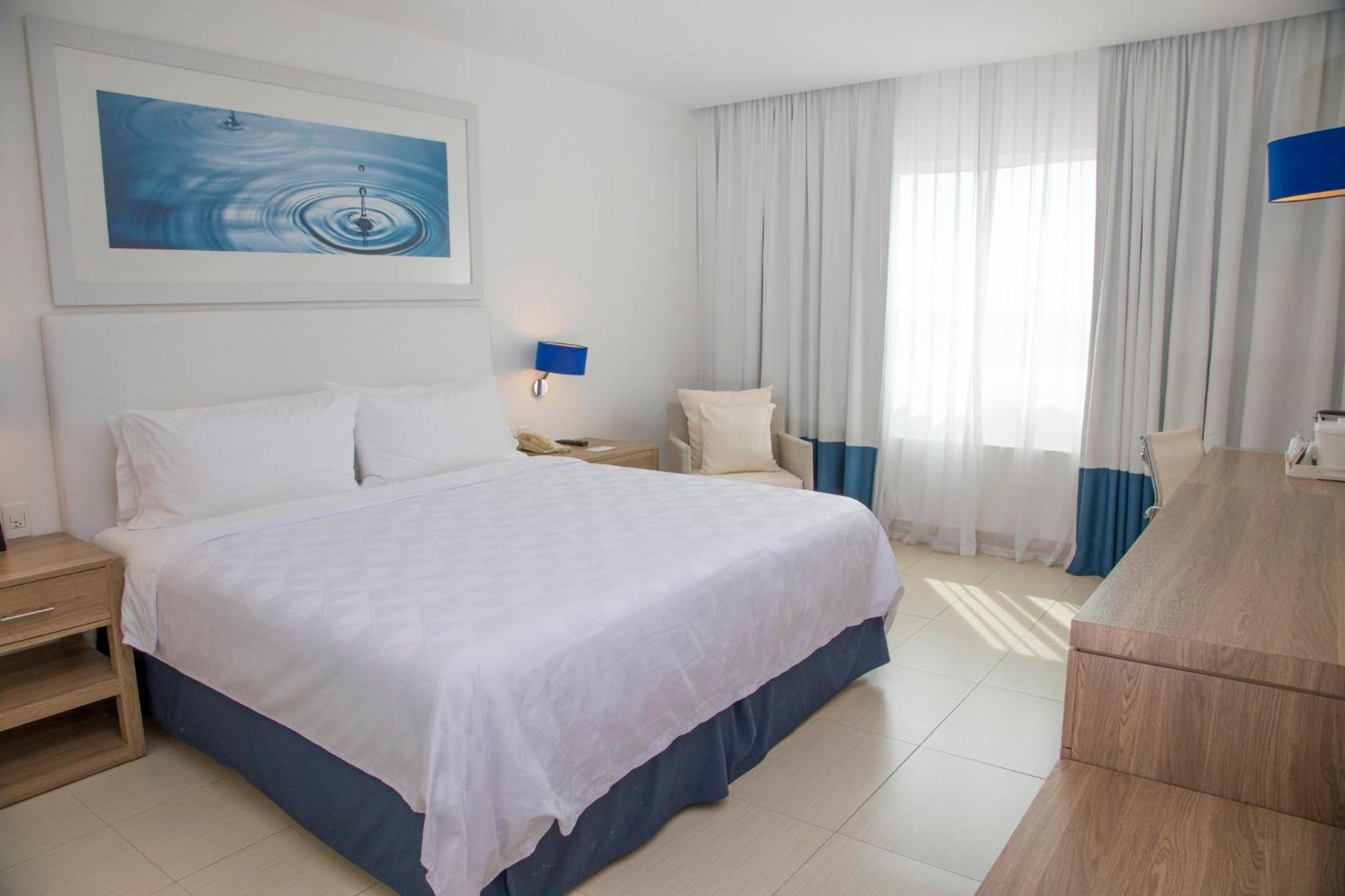 Holiday La Isla By Ihg Hotel