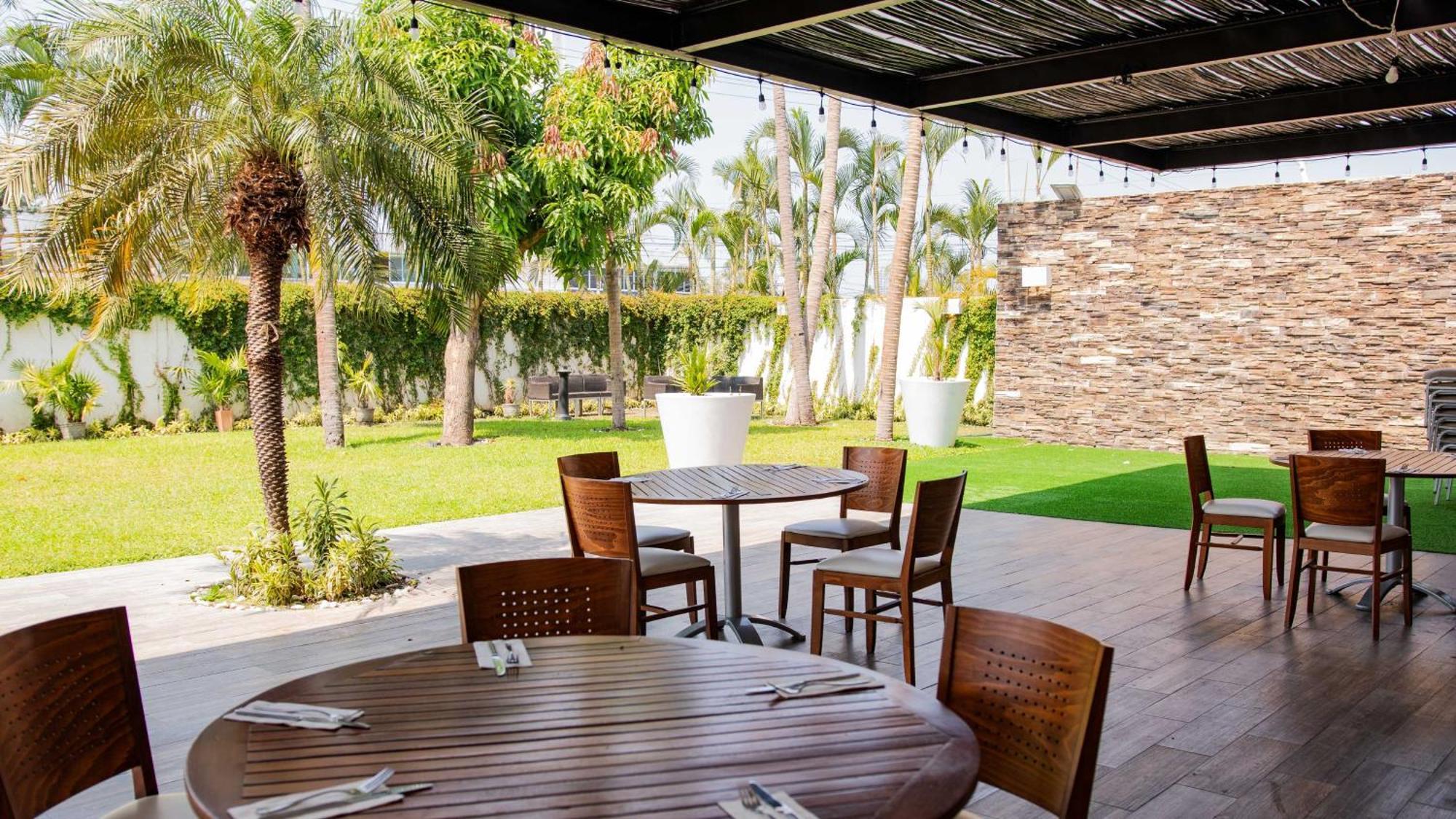 Holiday La Isla By Ihg