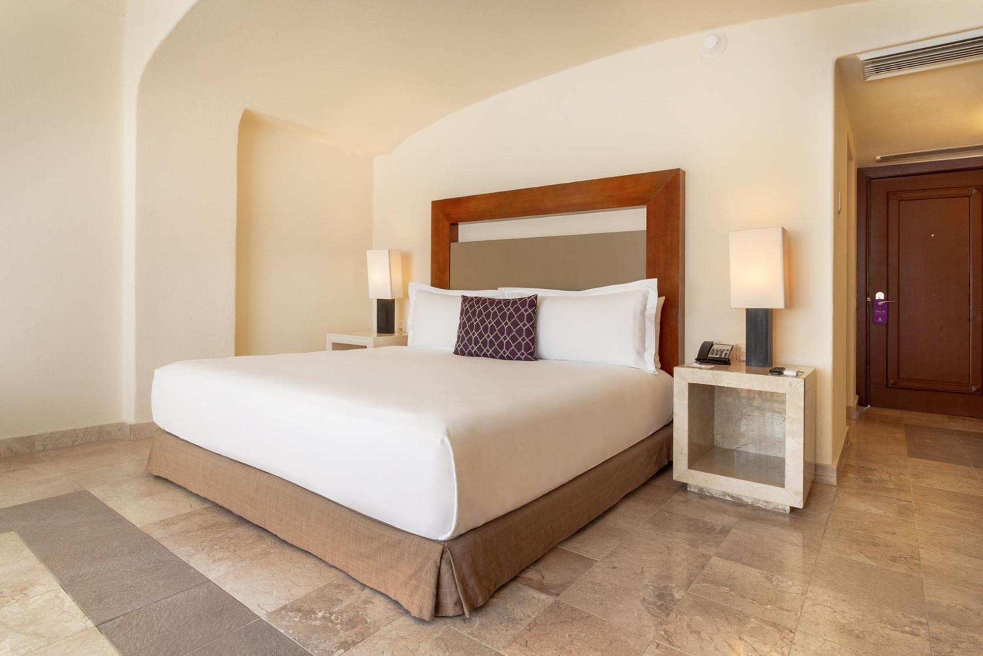Camino Real Diamante Hotel 5*