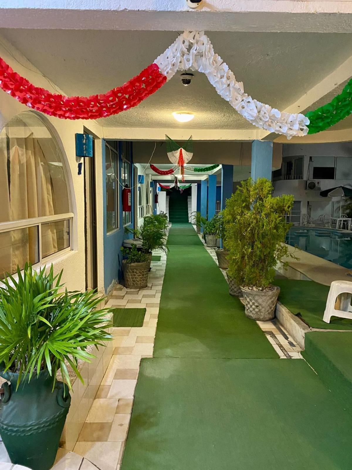 Hotel Balcones De Costa Azul *