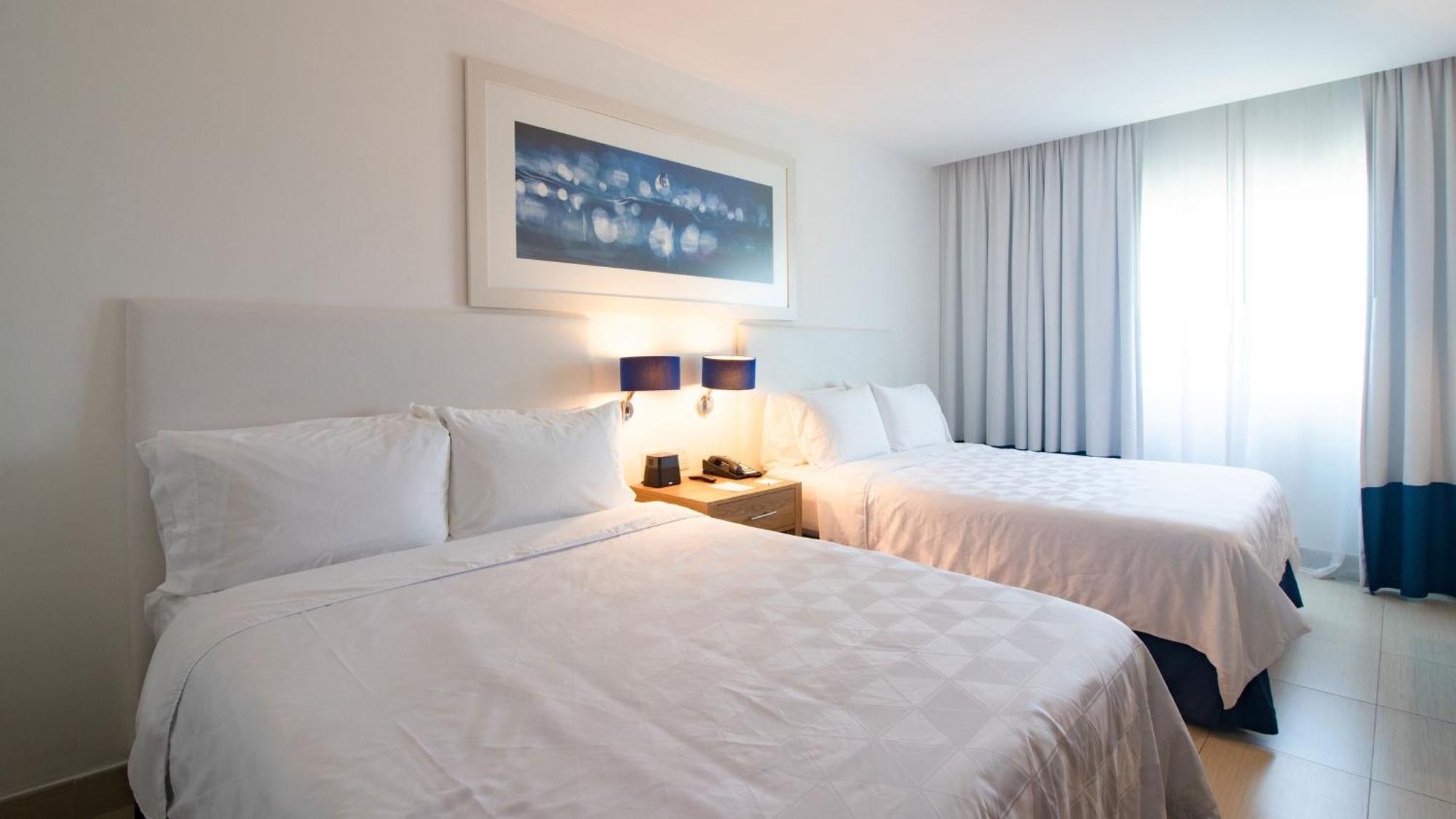 Hotel Holiday La Isla By Ihg 4*