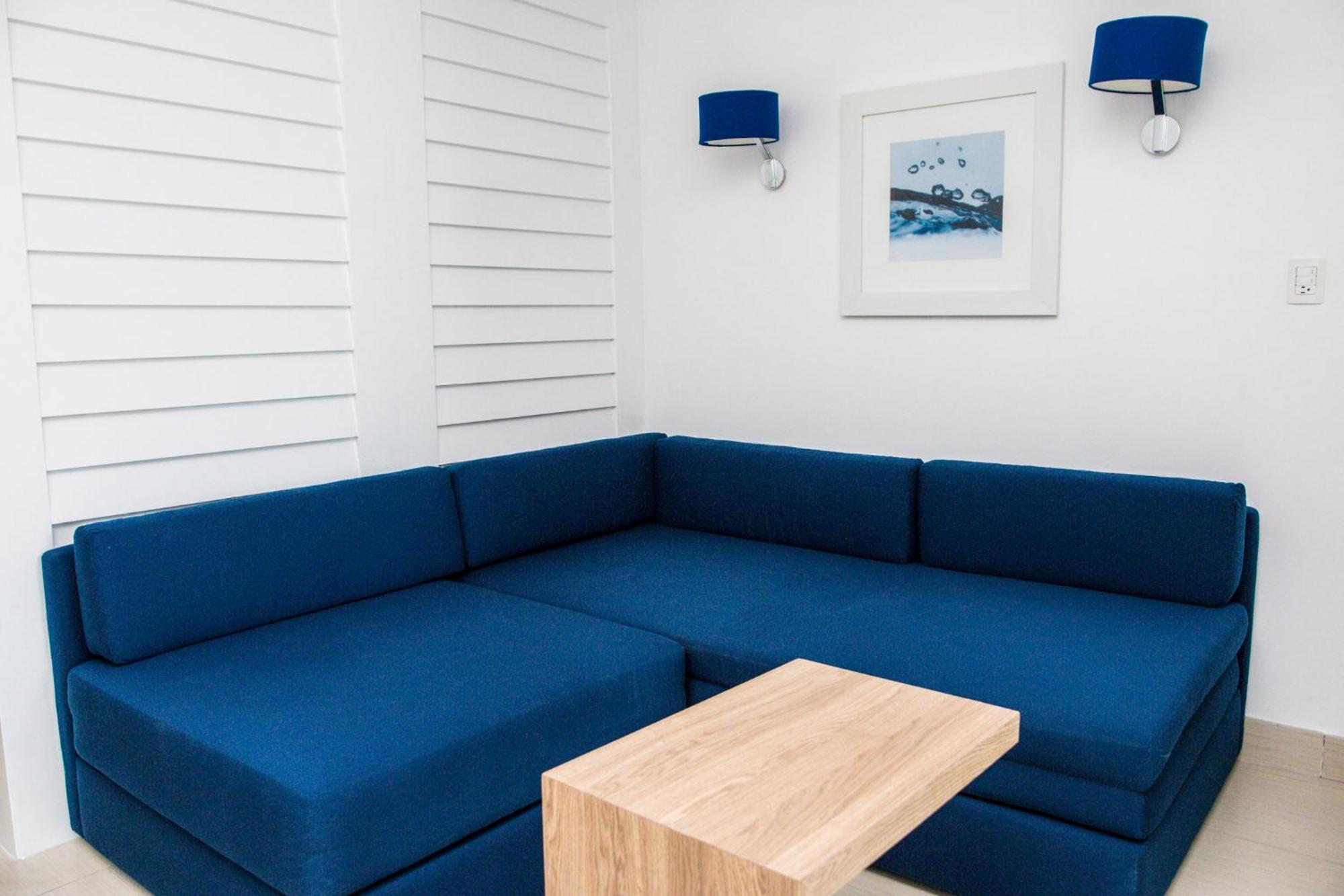 Holiday La Isla By Ihg Hotel 4*