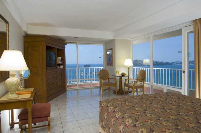 Hotel Krystal Beach Acapulco