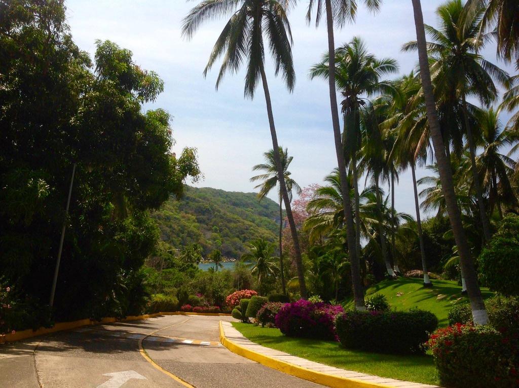 Condominio Torreblanca Cabo Marquez * Acapulco