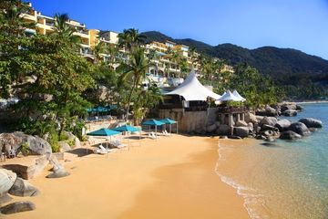Camino Real Hotel 5*