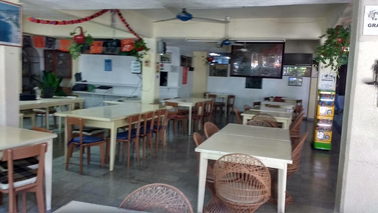 Hotel De Reyes 3*