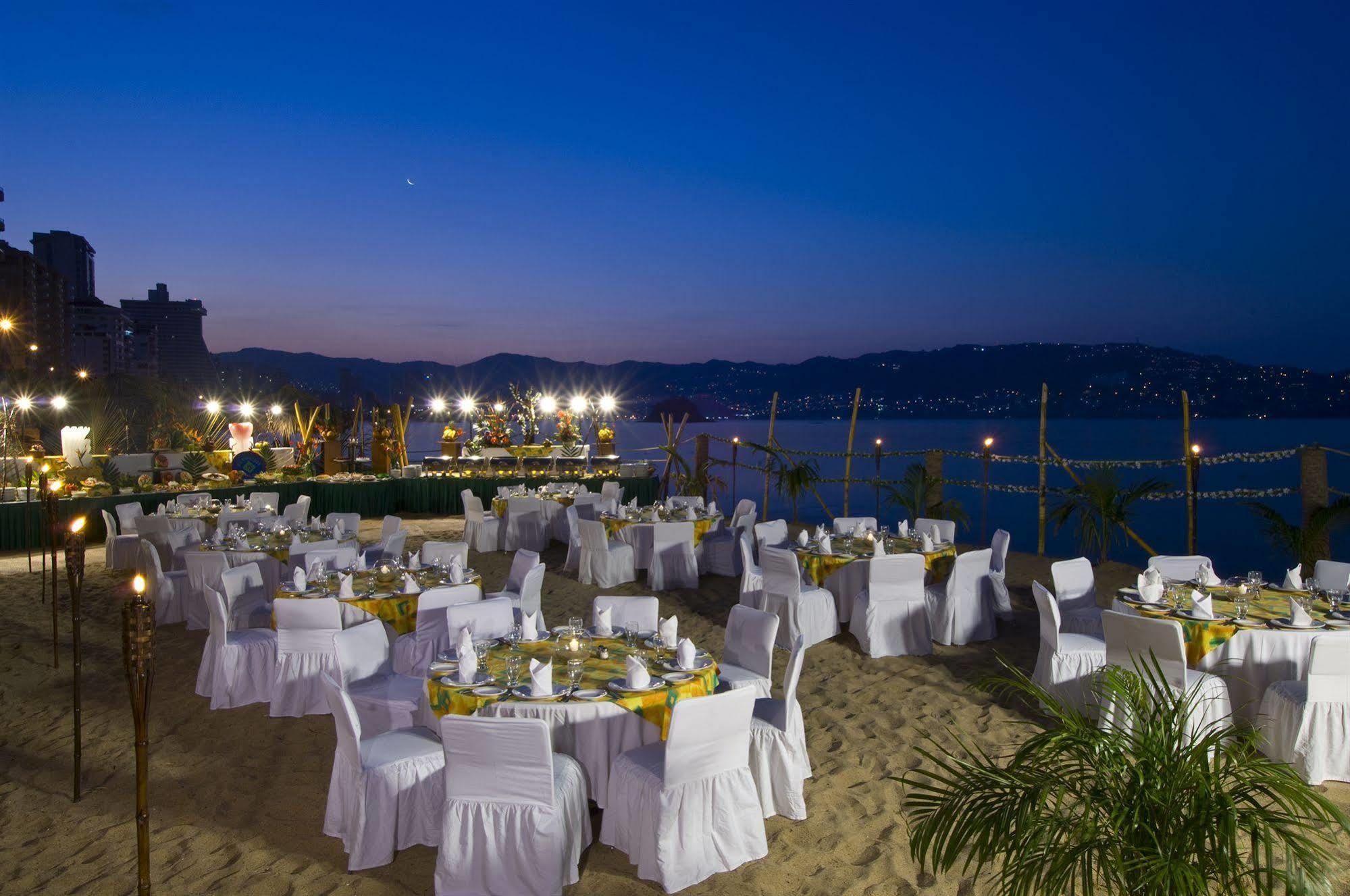 Hotel Krystal Beach Acapulco