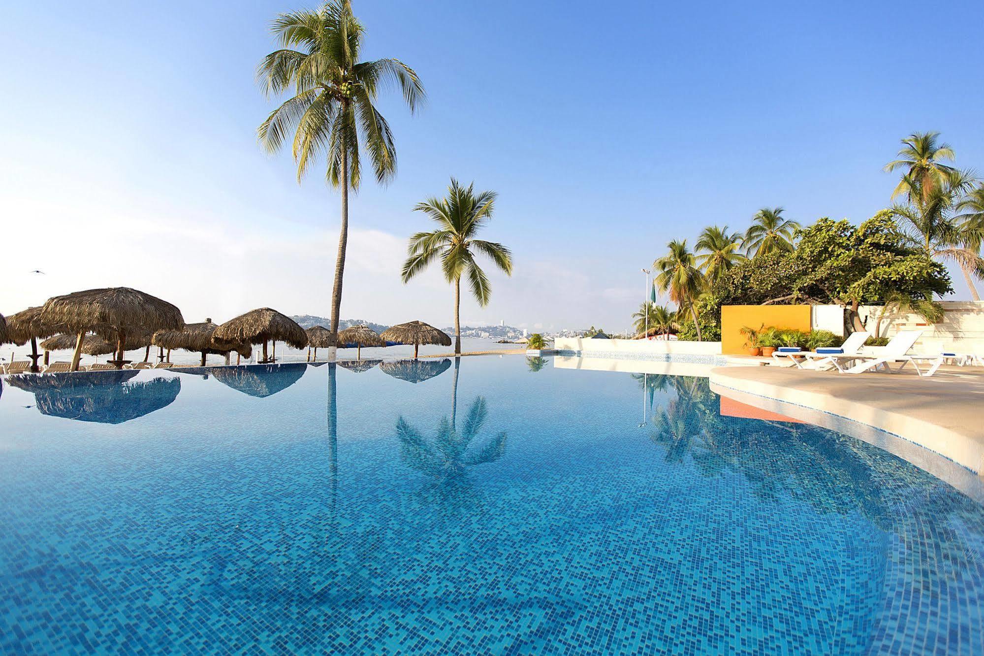 Krystal Beach 3*
