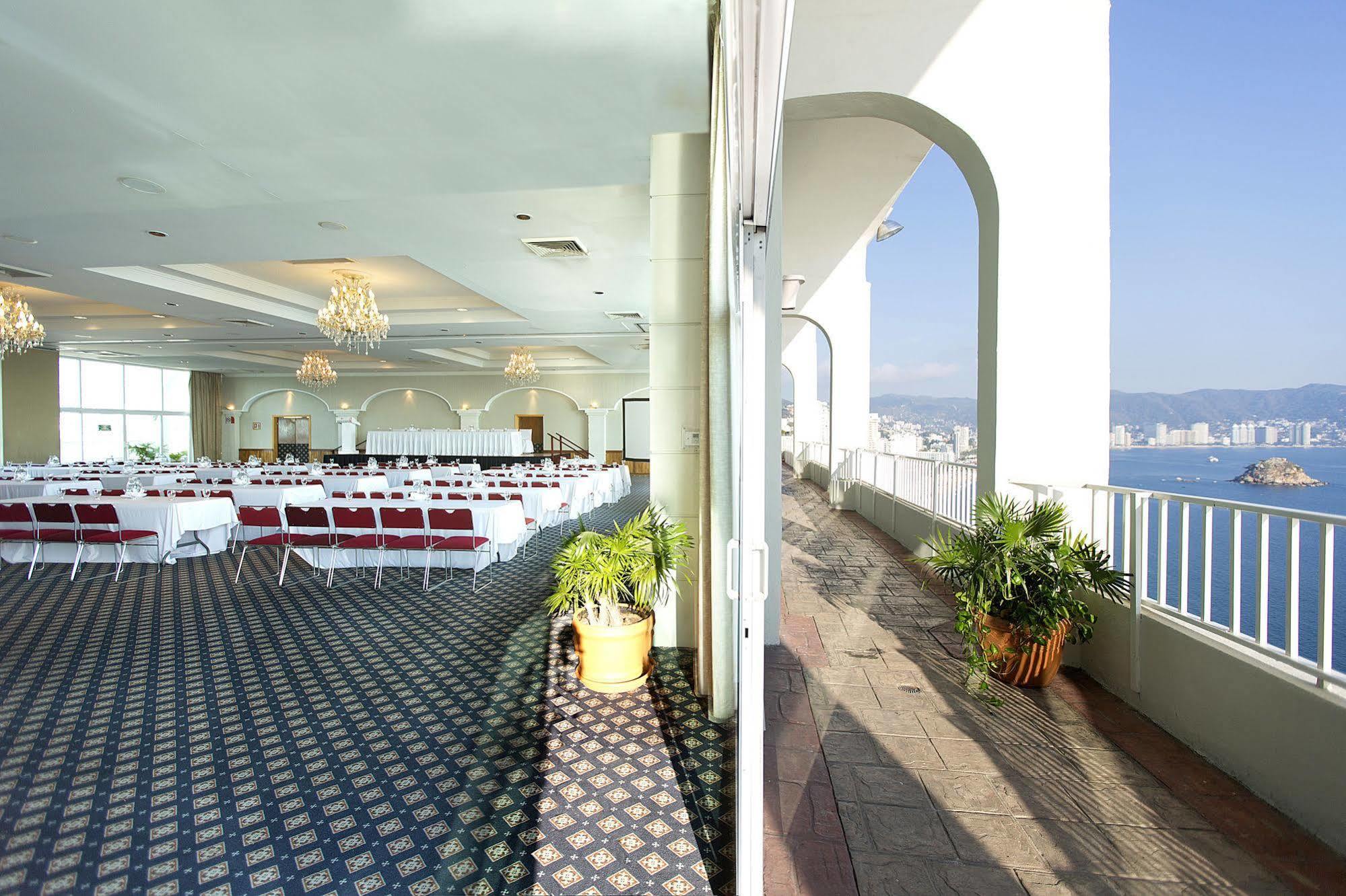 Krystal Beach Hotel Acapulco