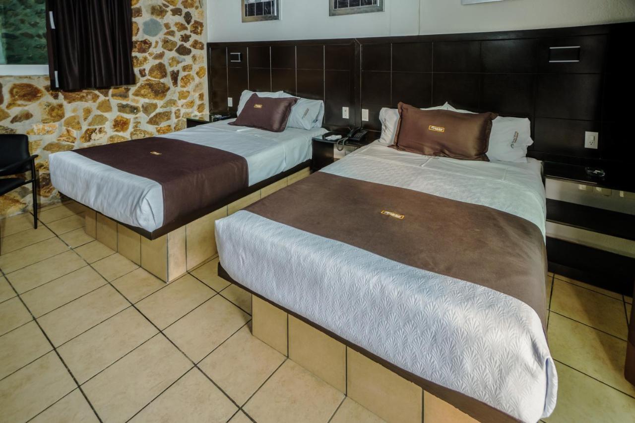 Hotel Stone 3*