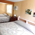 Hotel Evasion