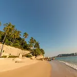 Maravillosa Casa Con 7 Habitaciones, Acceso Directo A Playa Pichilingue, Bahia De Puerto Marques, Zona Diamante Acapulco