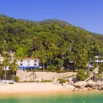 Maravillosa Casa Con 7 Habitaciones, Acceso Directo A Playa Pichilingue, Bahia De Puerto Marques, Zona Diamante Acapulco