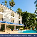Maravillosa Casa Con 7 Habitaciones, Acceso Directo A Playa Pichilingue, Bahia De Puerto Marques, Zona Diamante Acapulco