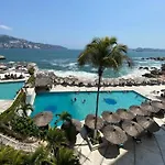 Parras Suite Acapulco 06