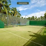 Amazing House With Private Pool - Tennis & Paddle Court