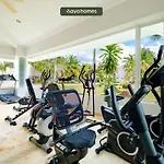 Amazing House With Private Pool - Tennis & Paddle Court