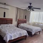 Casa Kleha Familiar Y Comodidad
