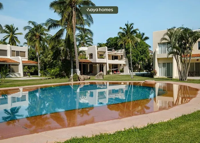 Amazing House With Private Pool - Tennis & Paddle Court