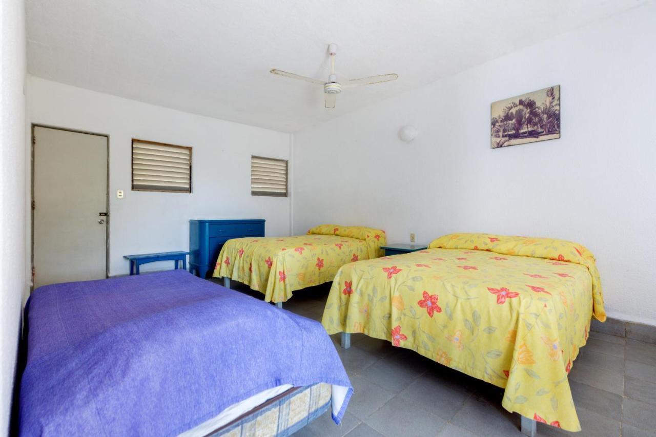 Hotel Oyo Belmar,caleta,
