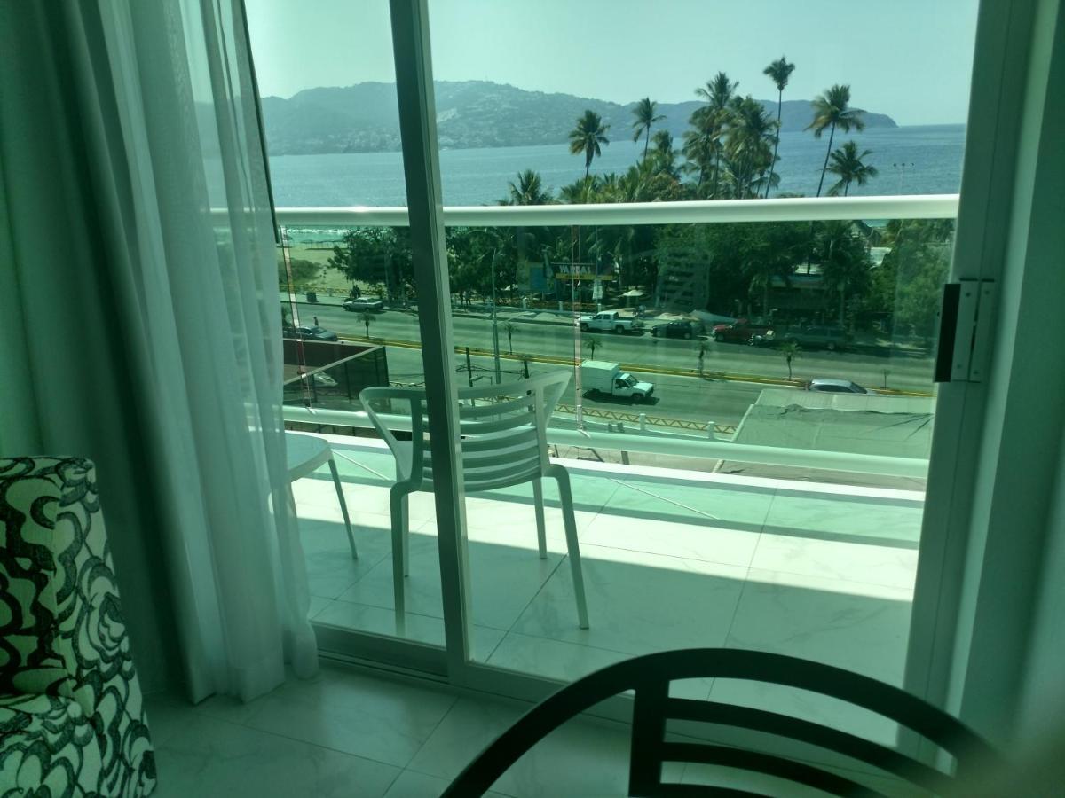 We Hotel Acapulco