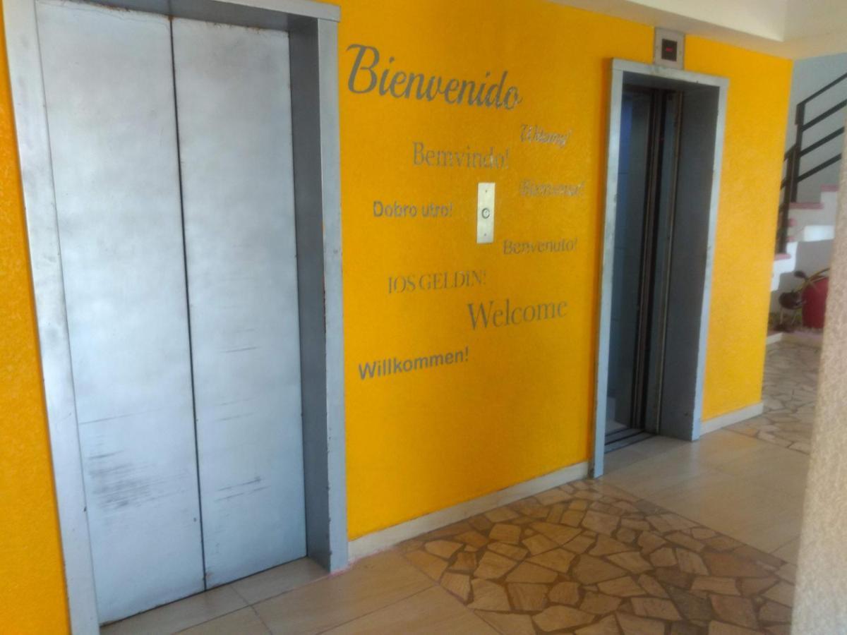 Twin Towers Departamento Vip Playa Apartment *