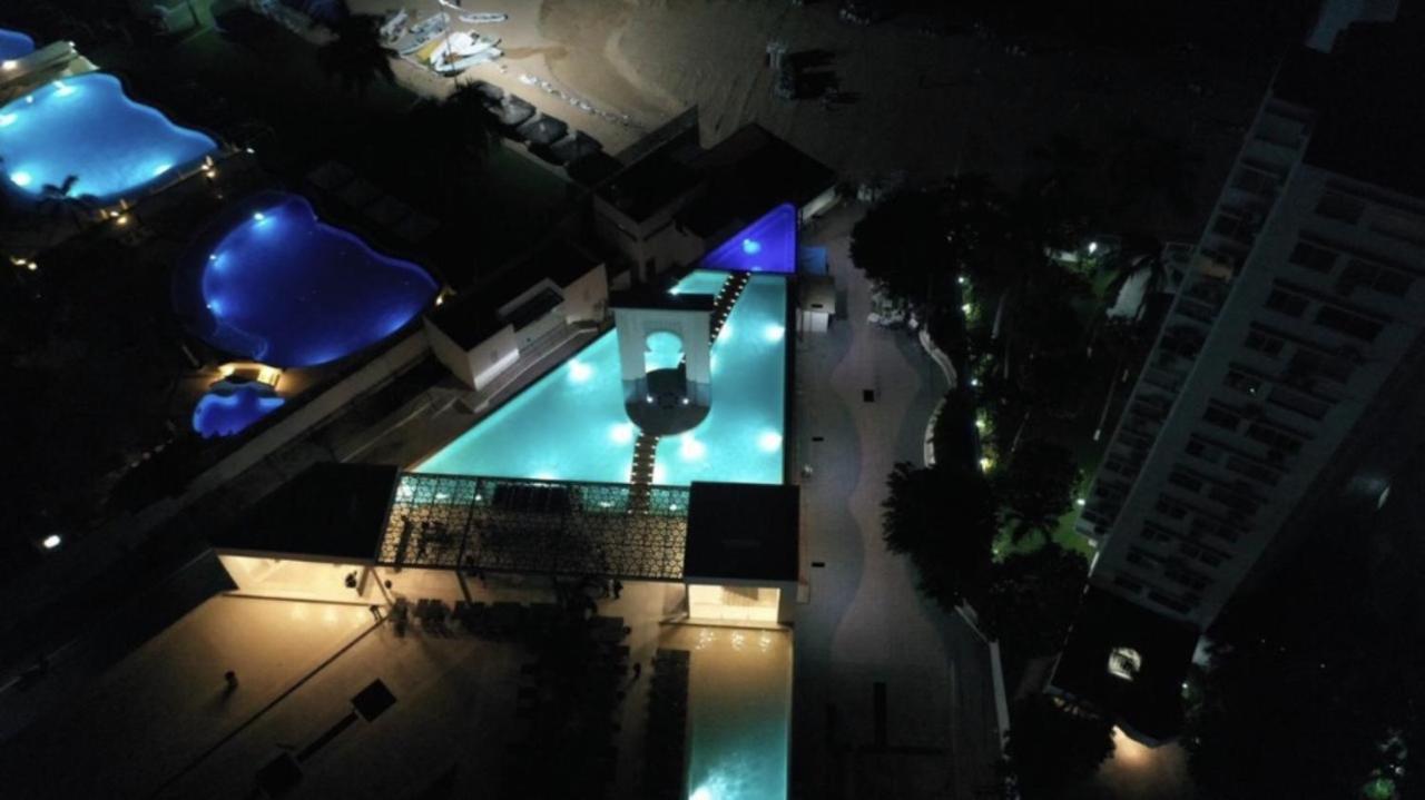 Armando's Le Club #paradise Apartamento