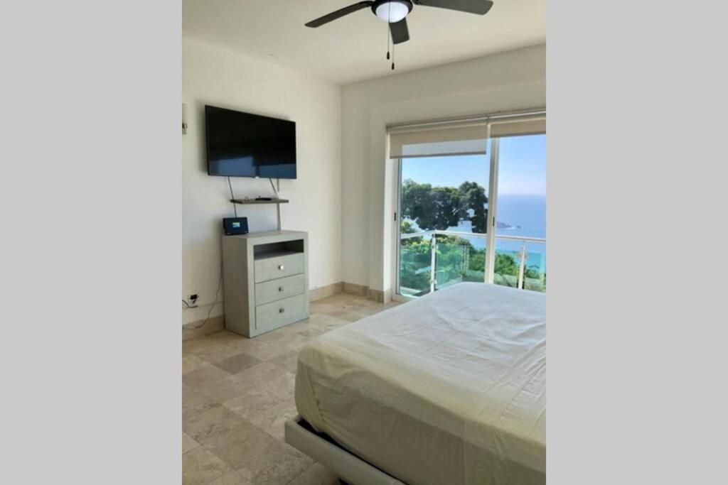 29 Palmetto Acapulco