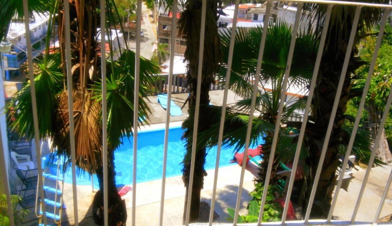 Punta Penasco Hotel *