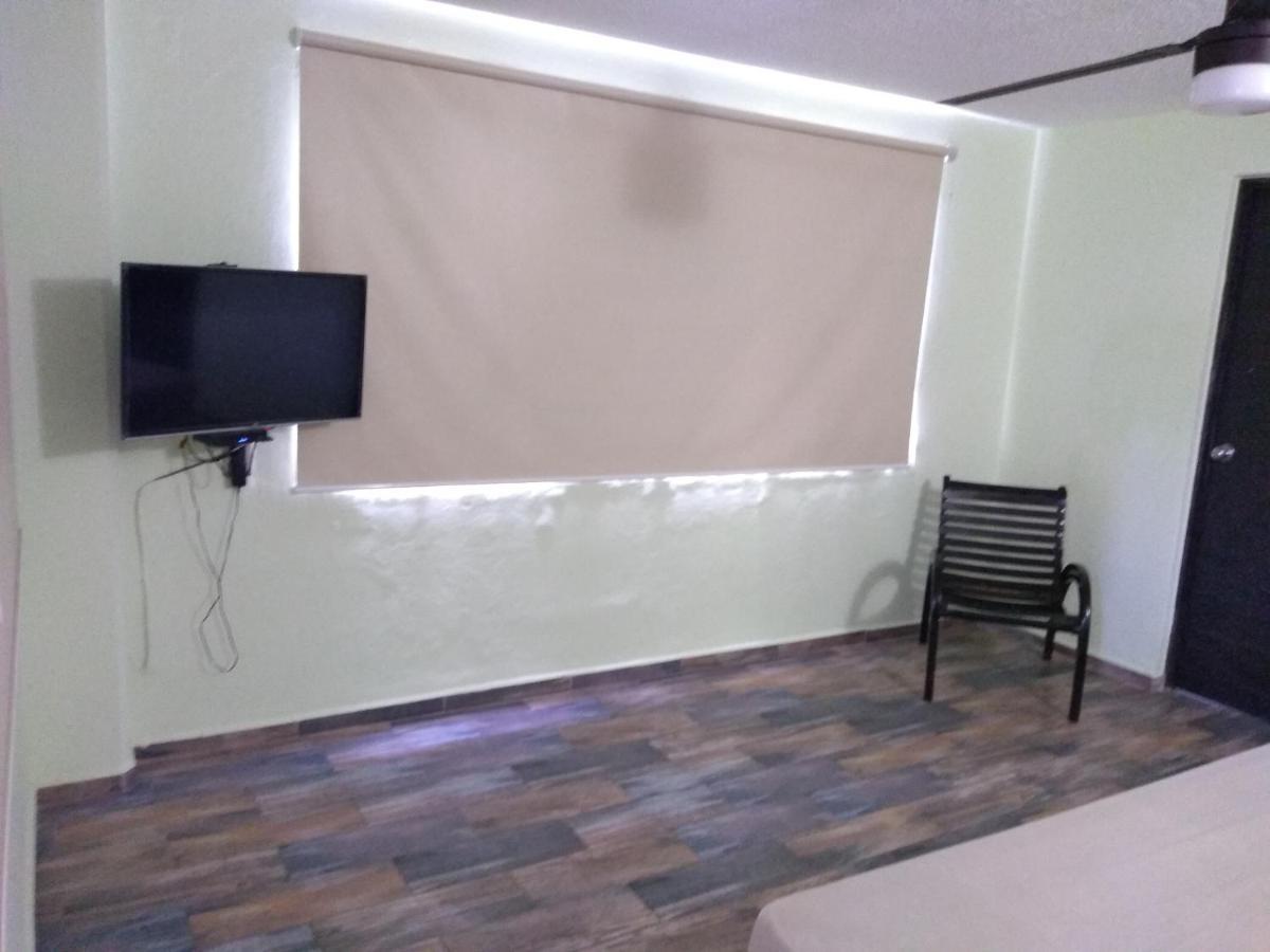 Colimense Hotel 2*