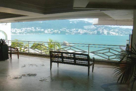 Aparthotel En Torres Gemelas Con Vista Al Mar