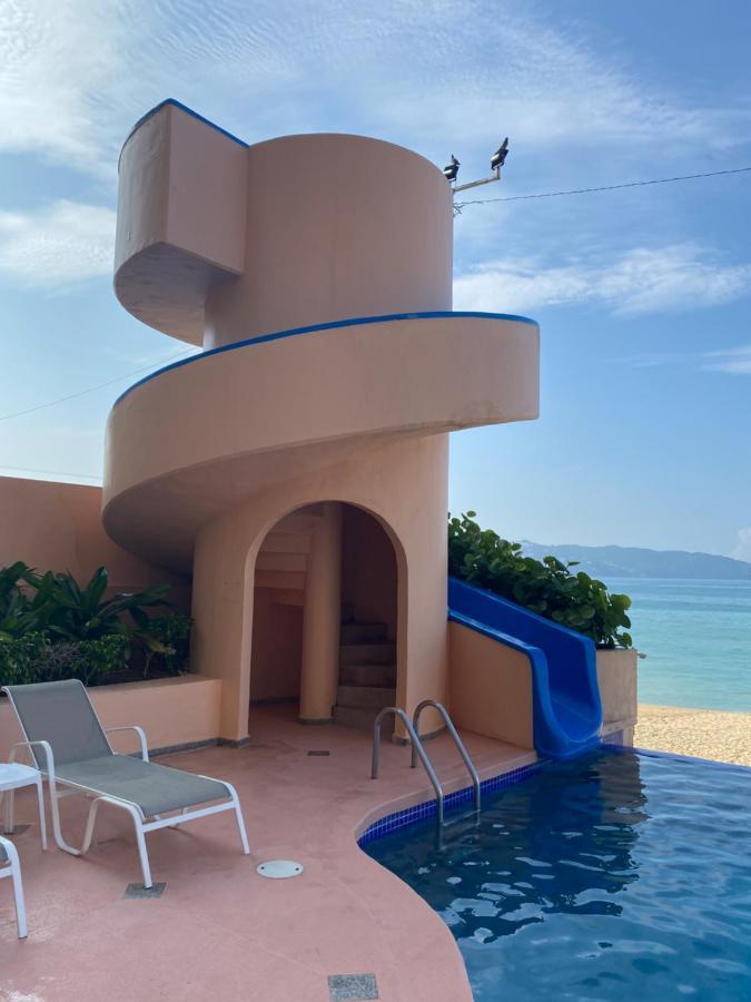 Comfortable Beachfront In Acapulco