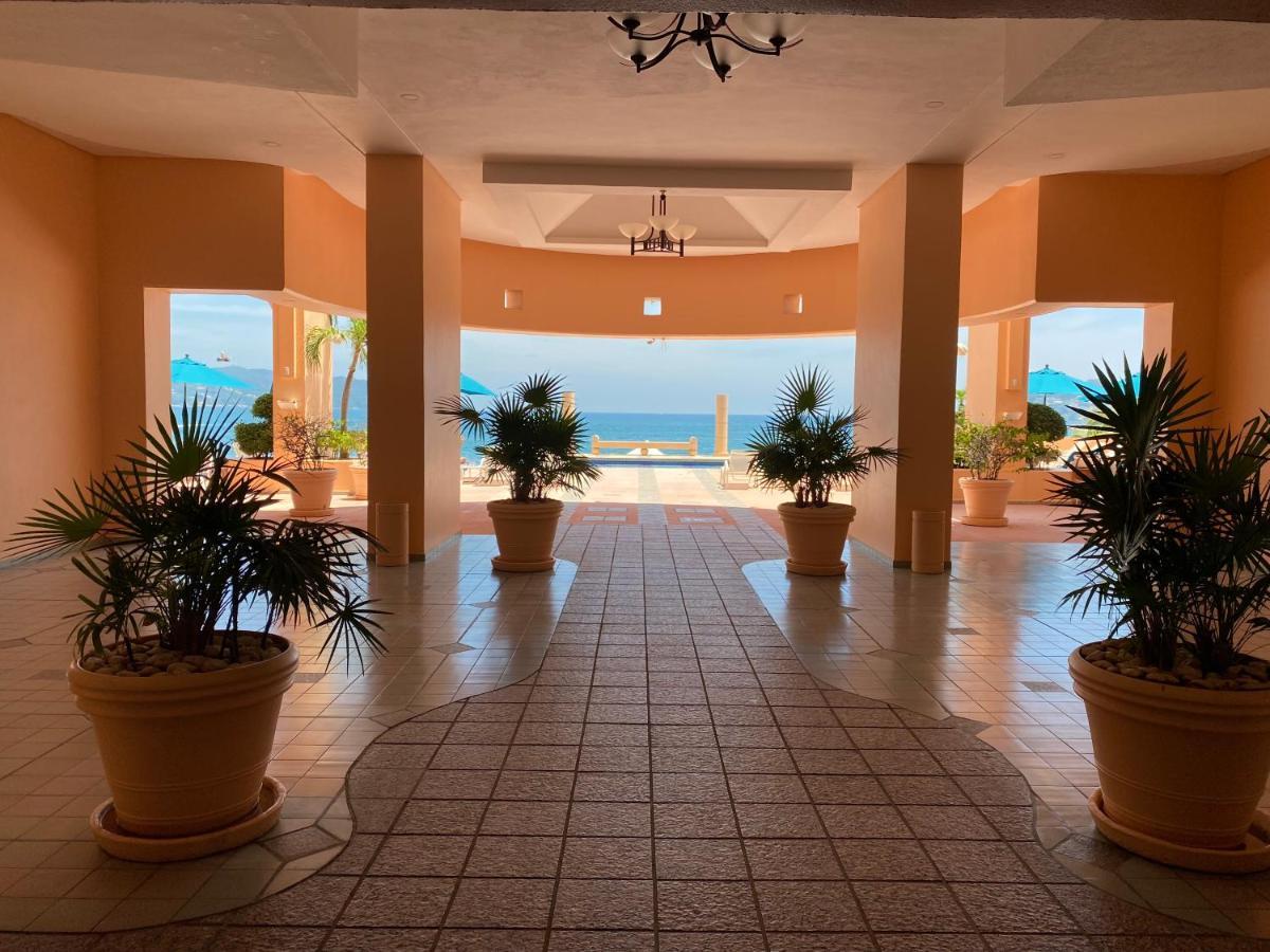 Comfortable Beachfront In * Acapulco