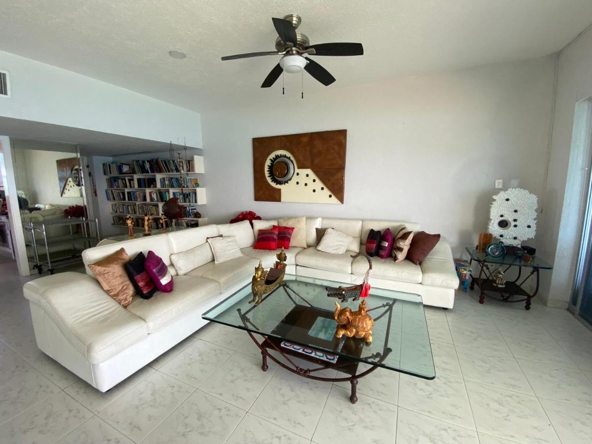 Comfortable Beachfront In Apartment