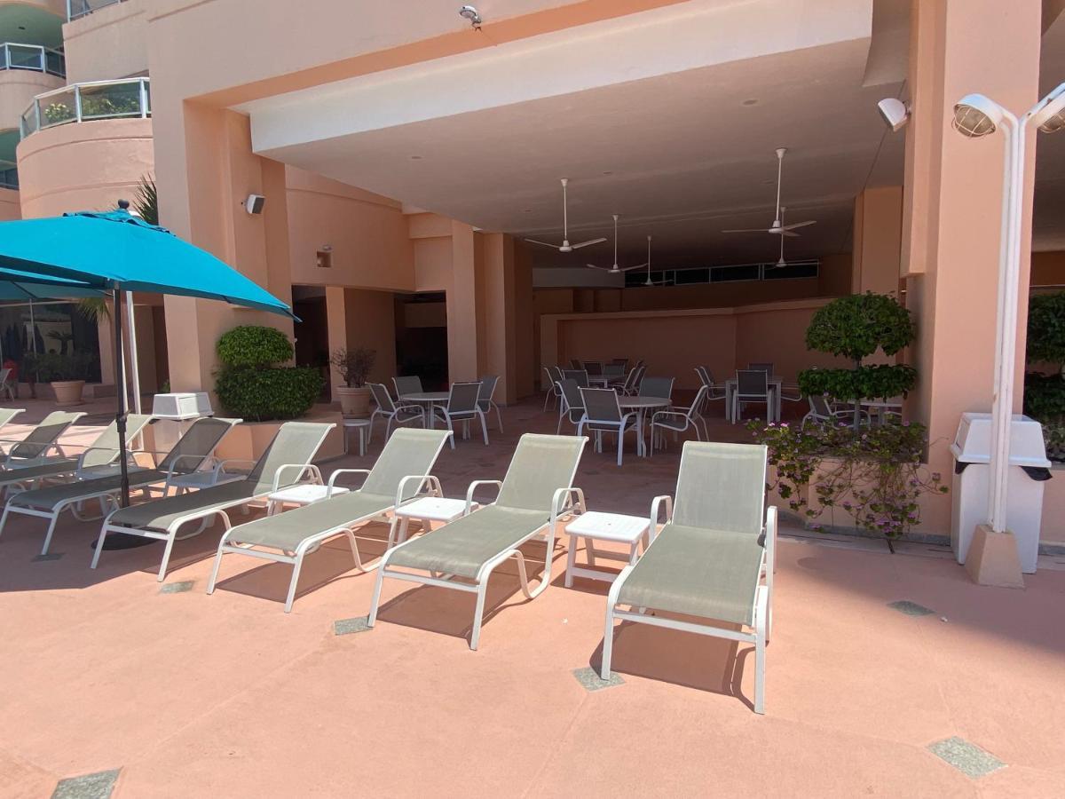 Comfortable Beachfront In * Acapulco